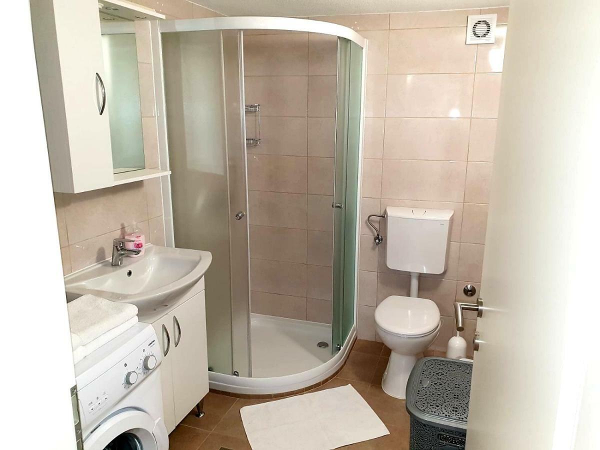 Apartment Mihaela บลัตเซ ภายนอก รูปภาพ